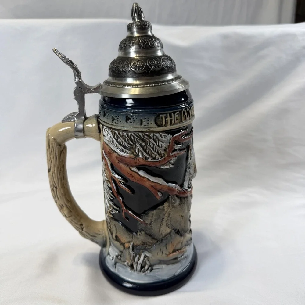 King Jody Bergsma Power of the Pack Wolf Stein Unisex OS Blue Limited Edition